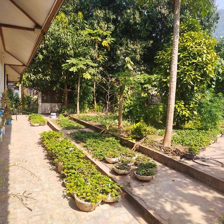 Sunset Bungalows & Gh Muang Ngoi Exterior foto