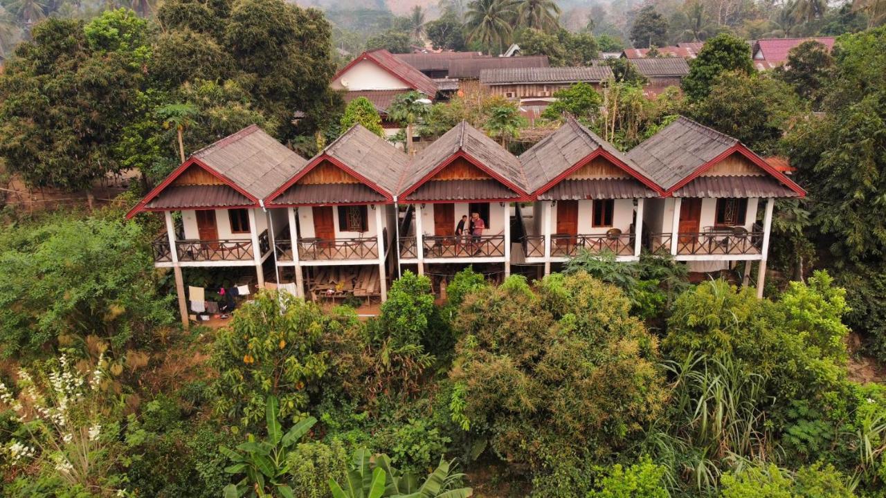 Sunset Bungalows & Gh Muang Ngoi Exterior foto