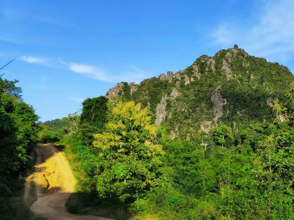 Sunset Bungalows & Gh Muang Ngoi Exterior foto